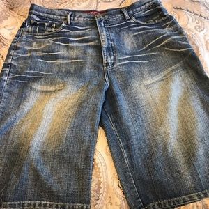 Jean shorts size 38
